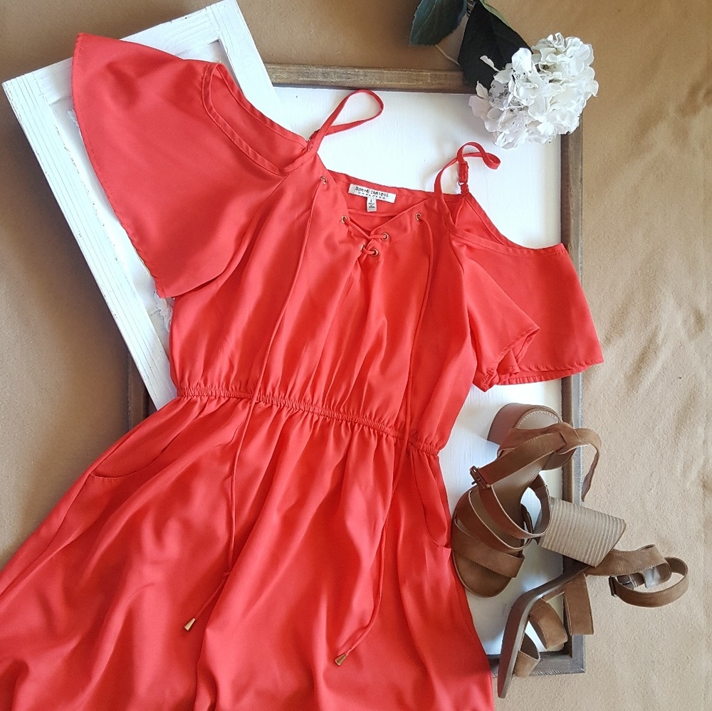 🌺Bright Red off the shoulder dress - Picture 2 of 6